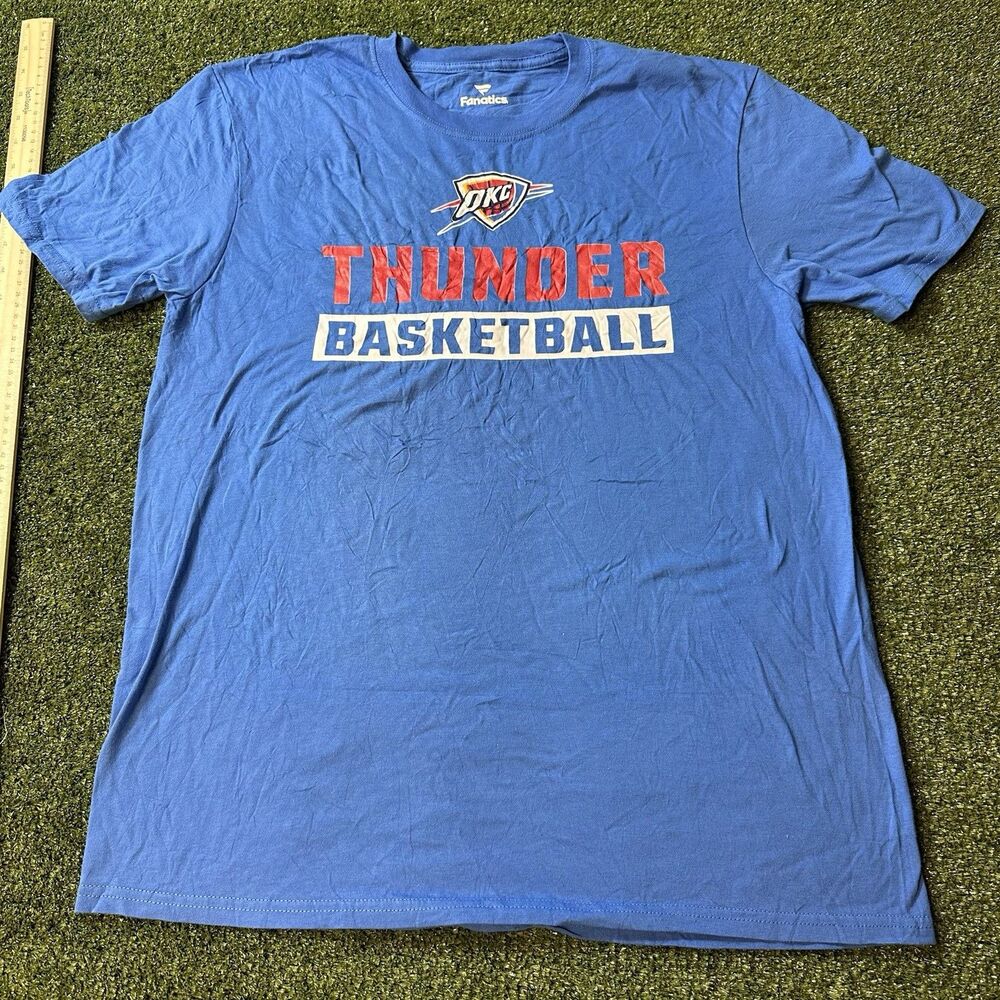 Fanatics Oklahoma City Thunder NBA Size L Short Sleeve Athletic Shirt NWOT